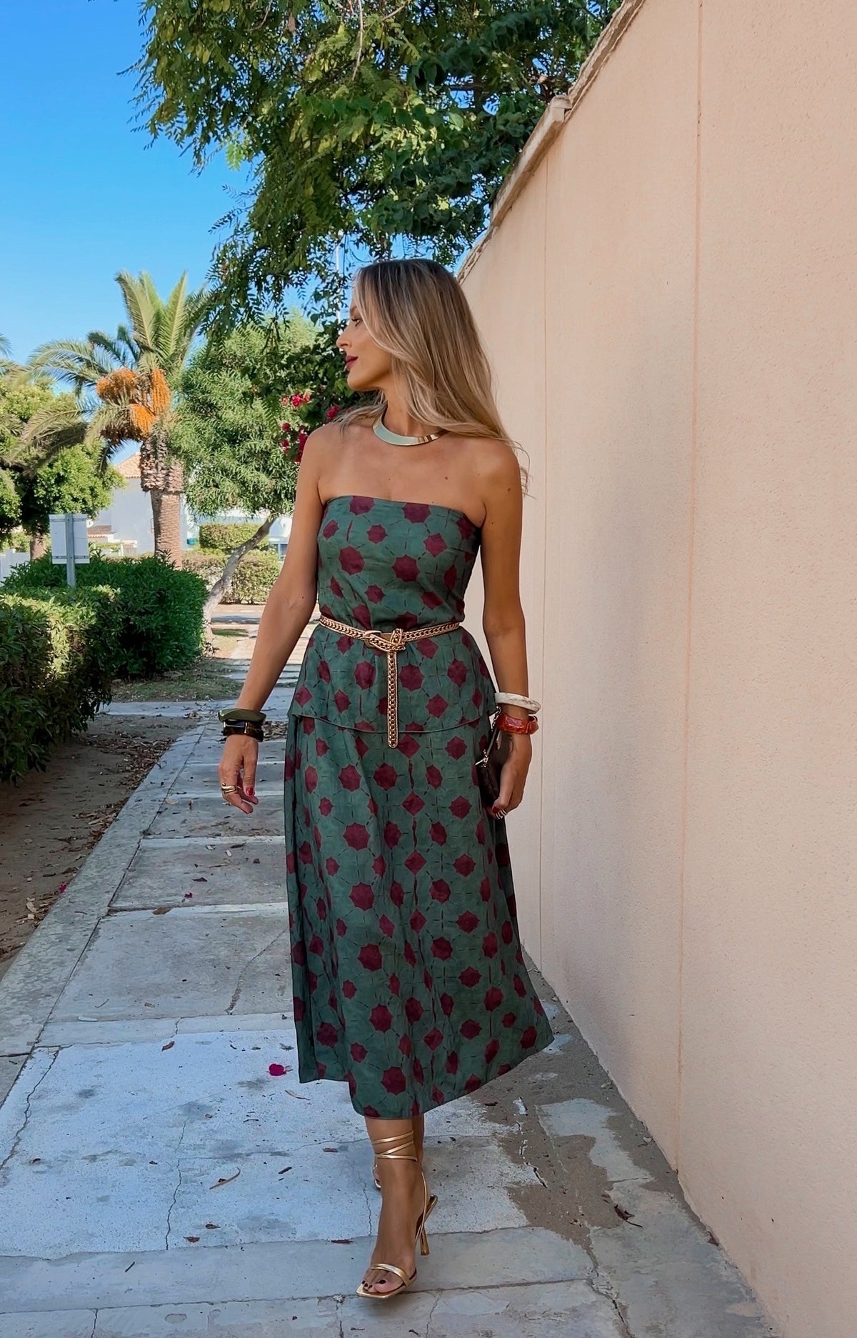 VESTIDO PALABRA HONOR ESTAMPADO
