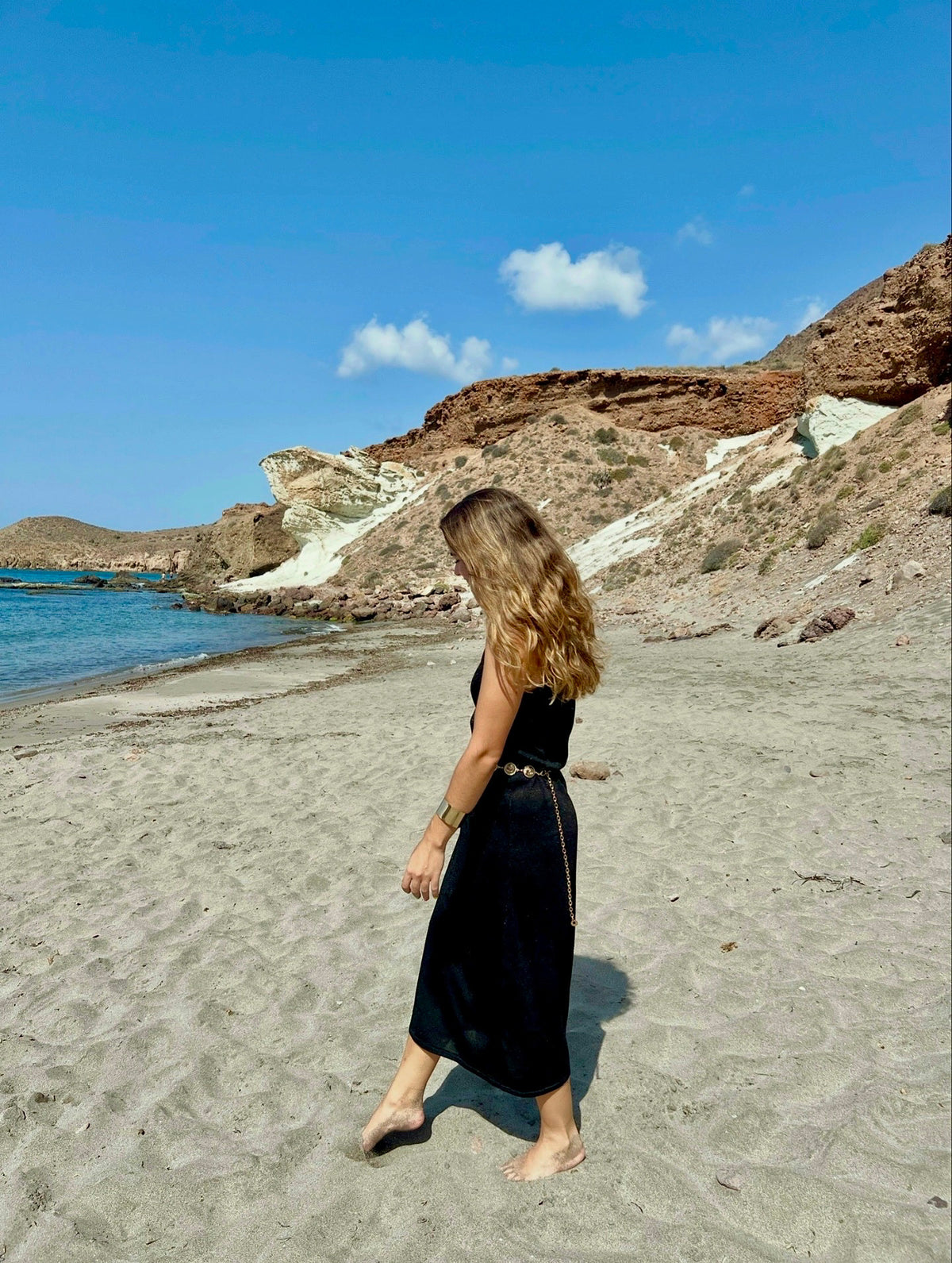 VESTIDO NEGRO BRILLOS