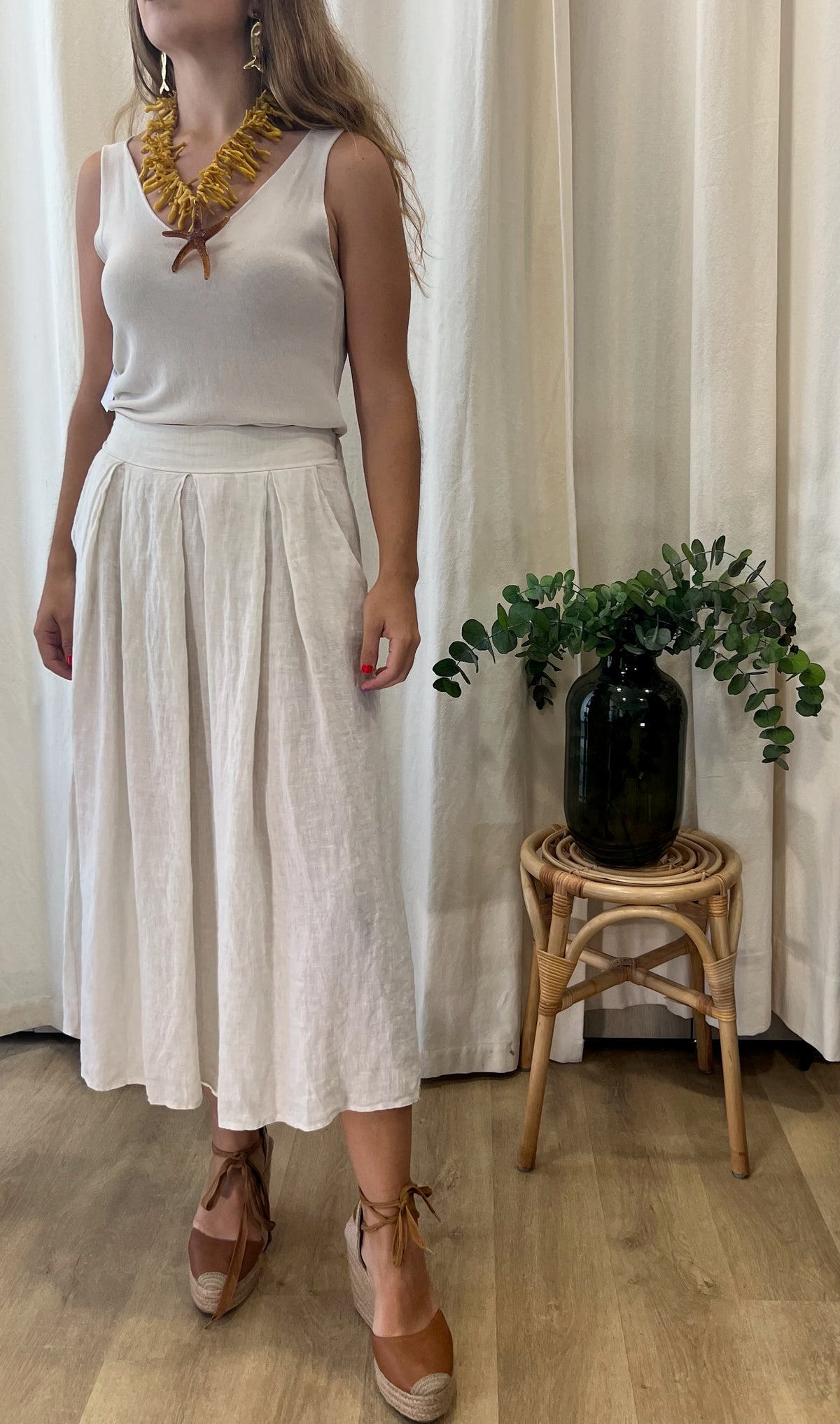 FALDA LINO BEIGE BOLSILLOS